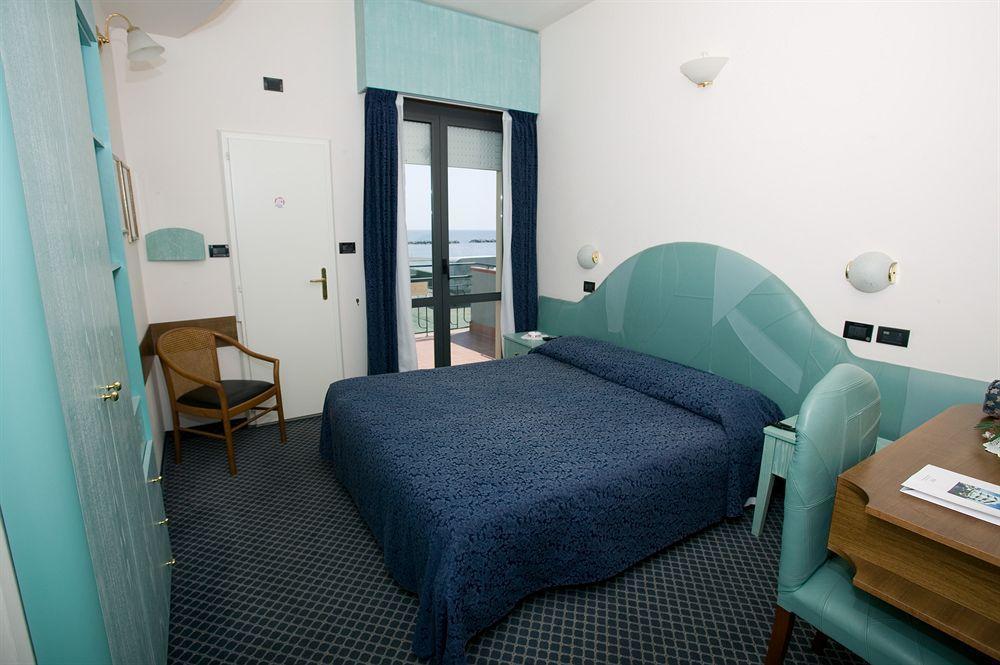 Hotel Hotel Strand 3*